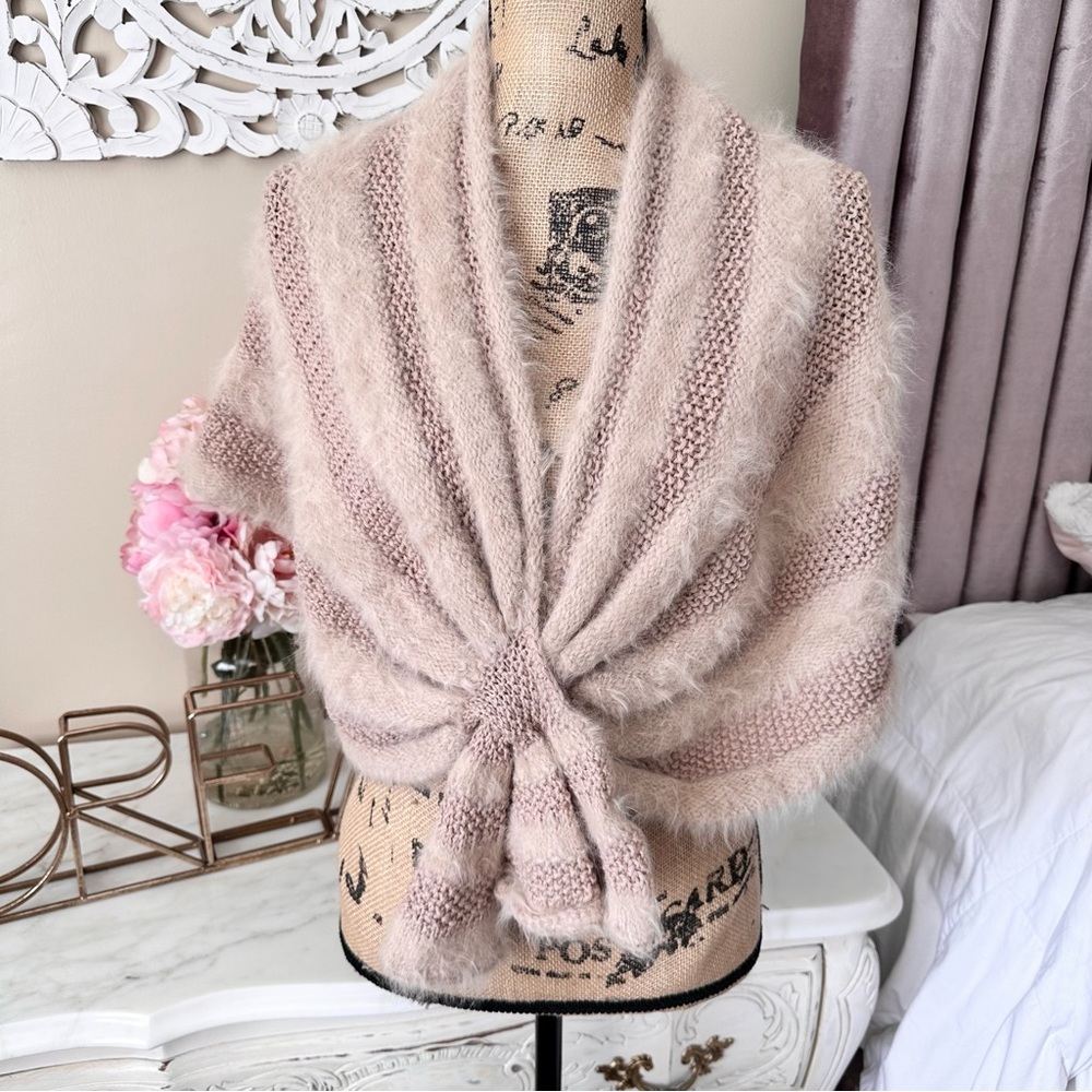 Vintage 1970’s Tan Brown Ribbed Mohair Stole